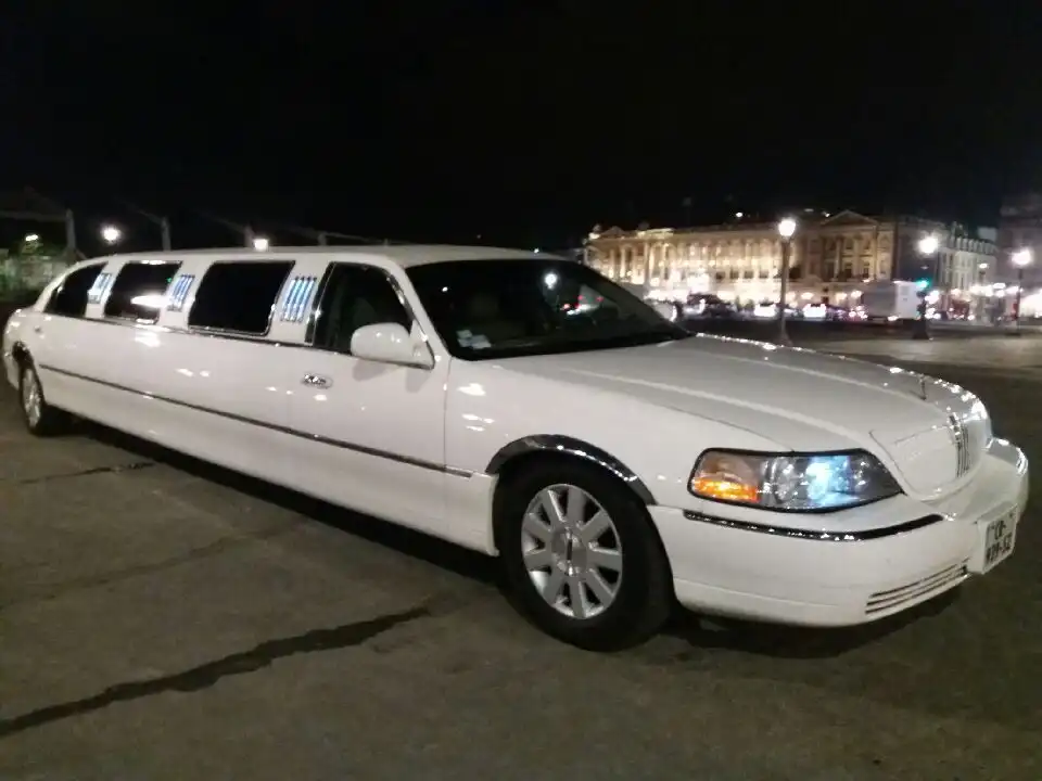 Photo limousine Lincoln nuit